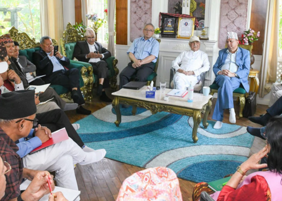 एमालेमा ओली संकटमा: १९ सदस्यीय सचिवालयमा स्पष्ट अल्पमत, आफ्नै सारथीहरूले मागे राजीनामा एमालेमा ओली संकटमा: १९ सदस्यीय सचिवालयमा स्पष्ट अल्पमत, आफ्नै सारथीहरूले मागे राजीनामा