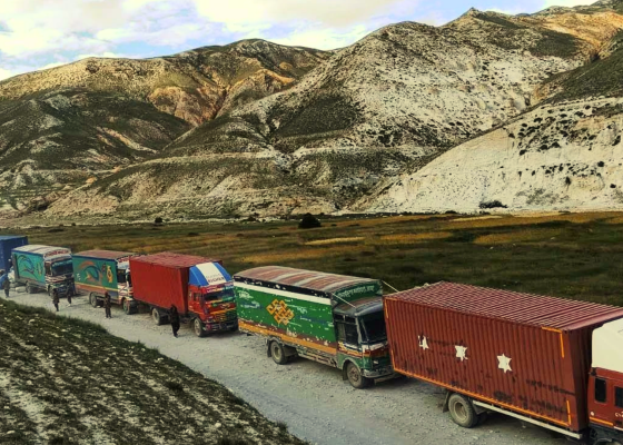 चीनसँग जोडिएका तीनवटै प्रमुख नाका अवरुद्ध, हजारौँ कन्टेनर बाटोमै; बजारमा कस्तो असर पर्ला?
